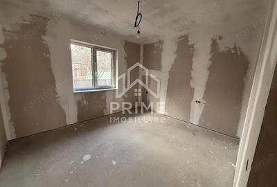 Casă cu 4 camere cu Teren 560 Mp în Micești - 2