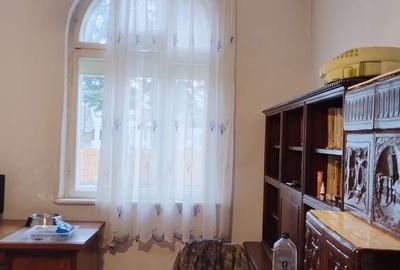 Casă cu 4 camere în Central - 15