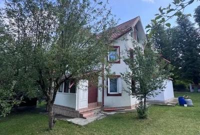 Casă cu Teren 1153 Mp în Solca - 9