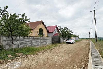 Teren de 600 mp, în Gepiu