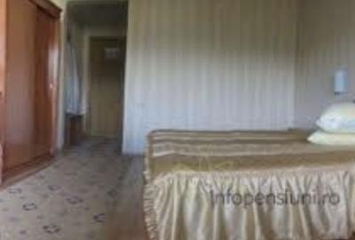 Casă cu Teren 1000 Mp în Central - 8
