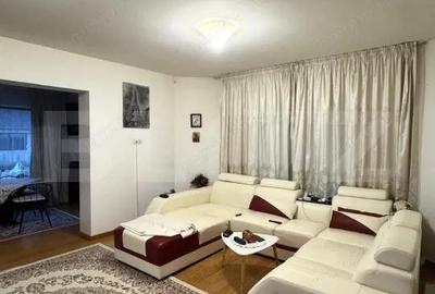 Casă cu 5 camere cu Teren 720 Mp în Tractorul - 2