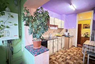 Apartament cu 2 camere decomandat, mobilat în Central - 1