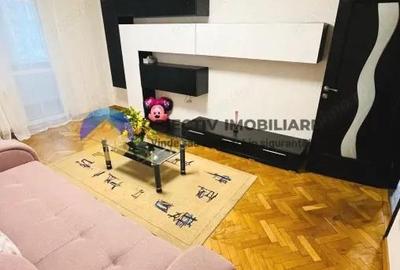 Apartament 2 camere de vanzare Centru Etaj 2 - 1