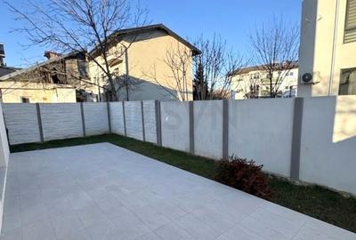 Apartament cu 3 camere decomandat în Aviației