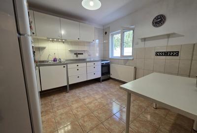 Casa cu curte de vanzare in Bucuresti, zona Lujerului - 3 camere, 130 mp utili - 4