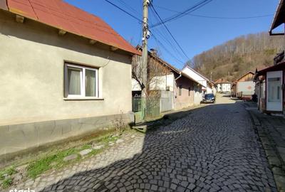 Casă cu 3 camere cu Teren 150 Mp în Central - 19