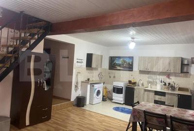 Casă cu 4 camere cu Teren 750 Mp în Central - 2