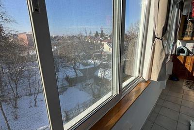 Apartament cu 3 camere semidecomandat în Central - 2