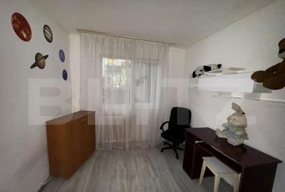 Apartament de vanzare, cu 3 camere, 43 mp, zona Dacia - 6