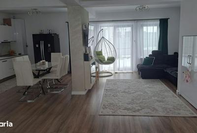 Casă cu 4 camere cu Teren 400 Mp în Central - 10