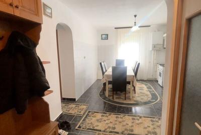 Apartament cu 3 camere decomandat în Mureșeni - 2