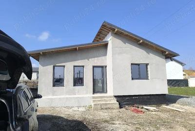 Casă cu 3 camere cu Teren 318 Mp în Agigea - 7
