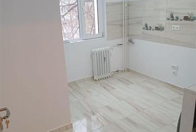 Apartament cu 2 camere decomandat în 1 Decembrie - 3