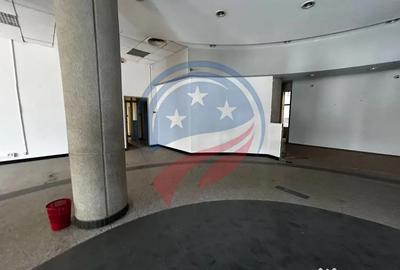 Spațiu comercial, de 477 mp, în Central