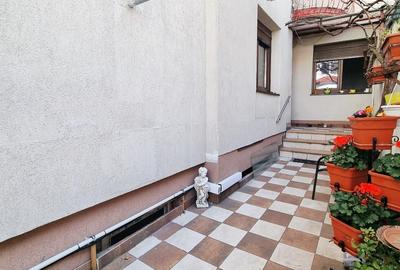 Birou, de 15 mp, în Moșilor - 2