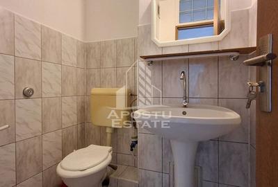 Apartament cu 3 camere decomandat în Confecții - 12