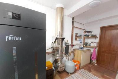 Vanzare Casa Pensiune mare superba la munte Cheia Prahova langa padure totul impecabil 1905 mp teren - 8