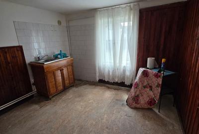 Casă cu 3 camere cu Teren 176 Mp în Central - 7