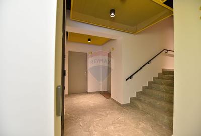 Apartament cu 3 camere decomandat în Tei - 16