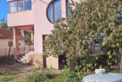 Casa de inchiriat, 600 mp, zona Ronat - 1