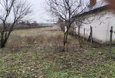 Teren de 3400 mp, în Pielești - 2