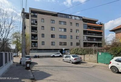 Apartament cu 3 camere decomandat în Panduri - 3