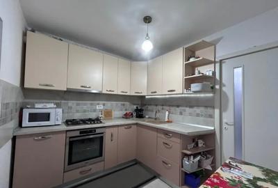 Apartament cu 3 camere decomandat, mobilat în Central - 9