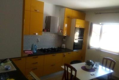 Apartament cu 3 camere decomandat în Dancaș - 2