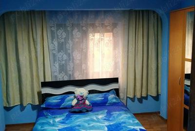 Casă cu 3 camere cu Teren 1200 Mp în Central - 1