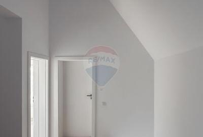 Casa / Vila cu 4 camere de vanzare - 15