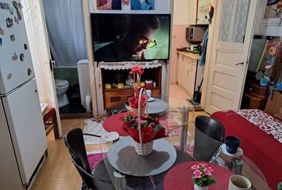 Casă individuală cu 3 camere cu Canalizare în Central - 5