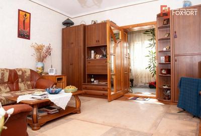 Casa individuala cu 4 camere, garaj si teren de 694 mp, zona Bujac Arad - 1