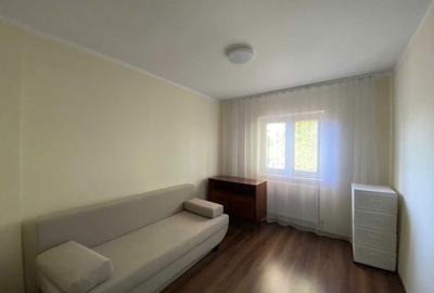 Apartament cu 4 camere decomandat, mobilat în Central - 2