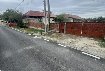 Casă cu 4 camere în Central - 2