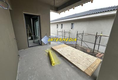 Casă individuală cu 4 camere cu Canalizare în Cetate - 7