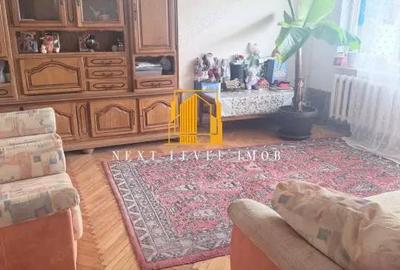 Apartament cu 3 camere decomandat în Găvana - 1