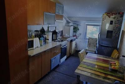 Apartament cu 2 camere decomandat în Dâmbovița - 1