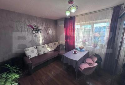 Apartament cu 3 camere, zona 9 Mai - 3
