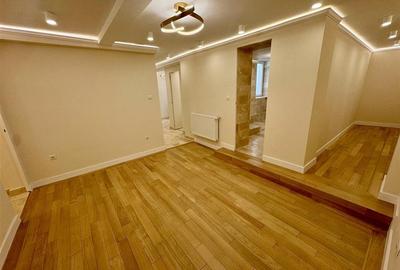 Apartament cu 5 camere decomandat în Periferie - 2