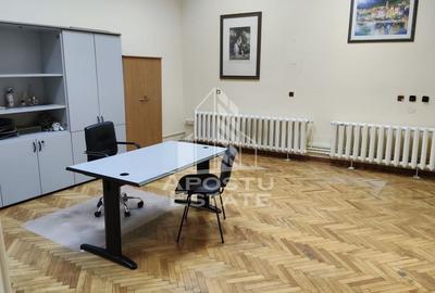 Apartament cu 5 camere,zona Ultracentral - 5