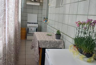 Apartament cu 3 camere decomandat în Central - 2