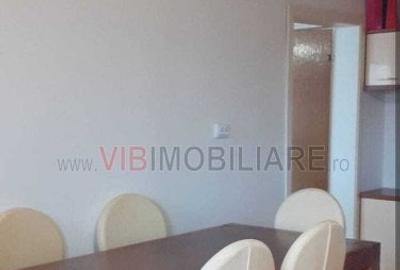 Apartament cu 3 camere semidecomandat, mobilat în Circumvalațiunii - 1