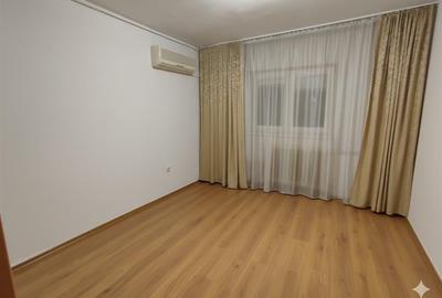 Vanzare apartament 2 camere Polona - 2