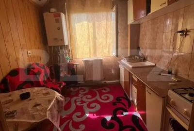 Apartament cu 2 camere semidecomandat, mobilat în Câmpia Turzii
