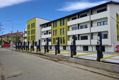 Apartament cu 3 camere decomandat în Popoveni - 2