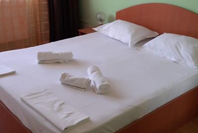 Casă cu Teren 1000 Mp în Central - 15