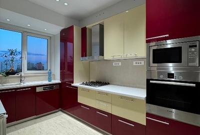 Apartament 3 camere  cu  terasa | Penthouse | mobilat | utilat | 2 parcari - 4