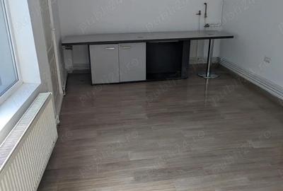 Spațiu comercial, de 105 mp, în Central - 2