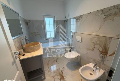 Casă cu 4 camere cu Teren 300 Mp în Central - 9